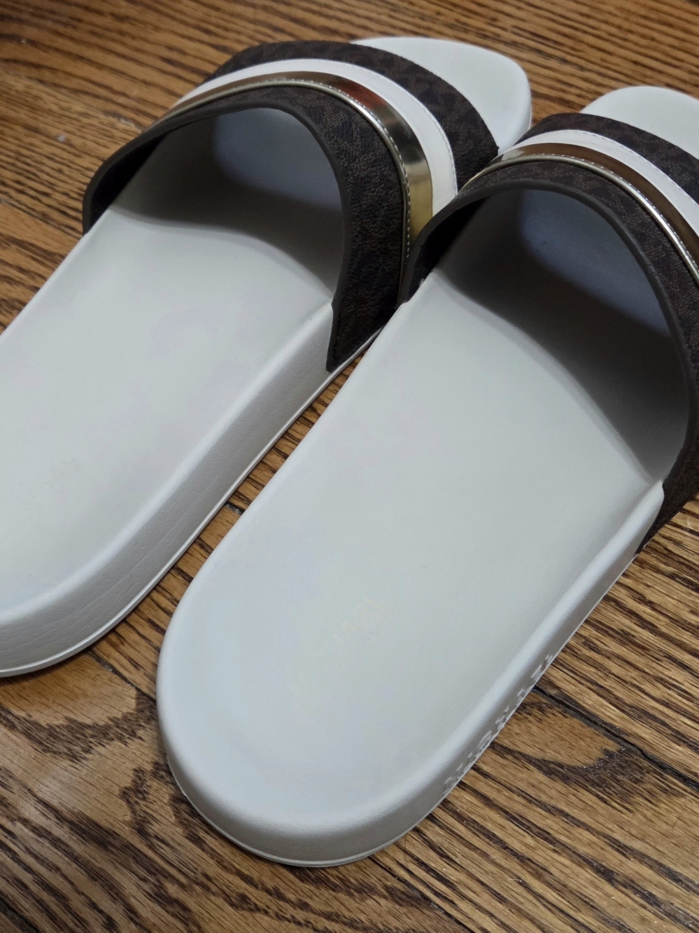 Michael Kors White & Brown Logo Slide Sandals with Gold Accent - Picture 3 of 5